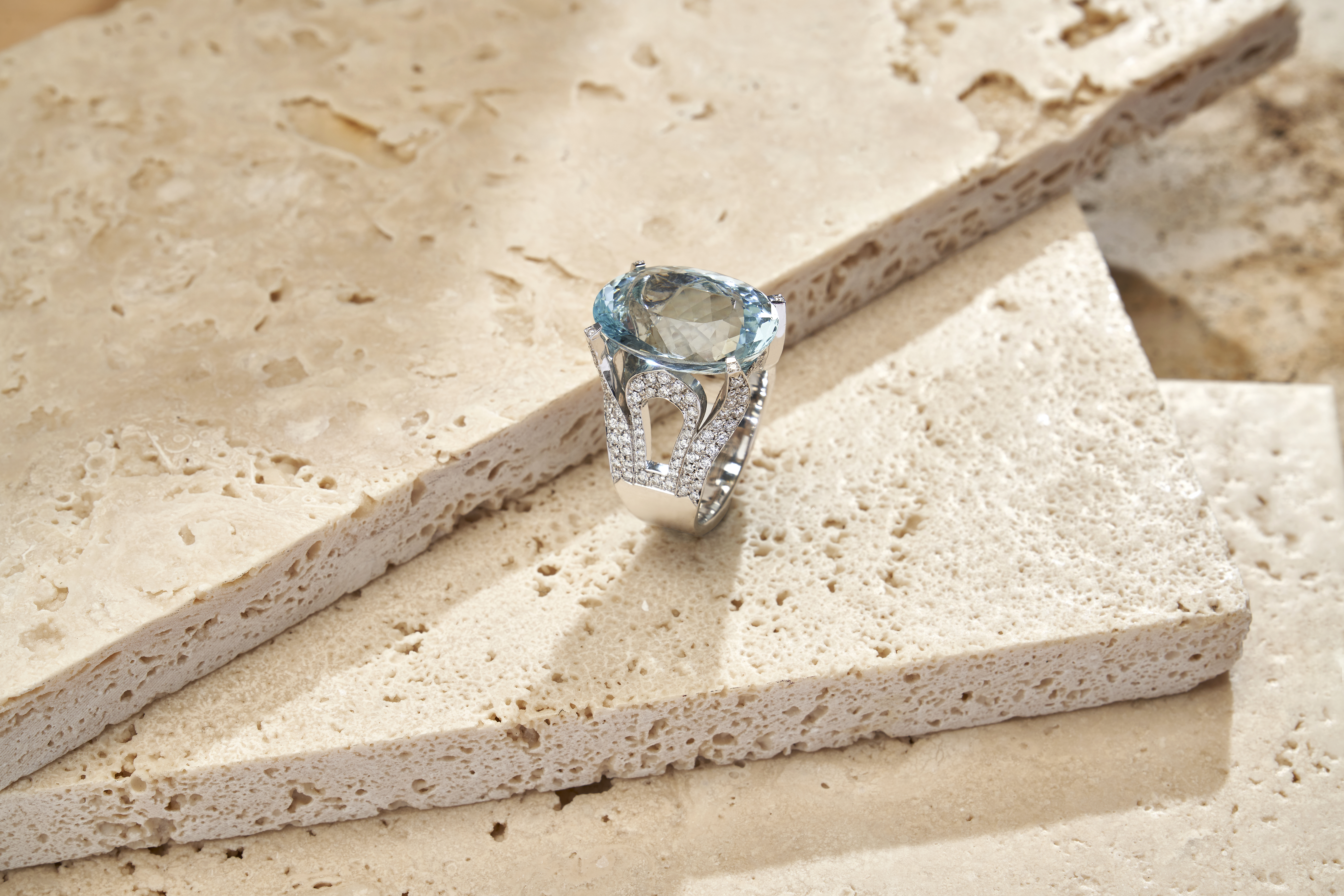 Biscioni-style aquamarine ring