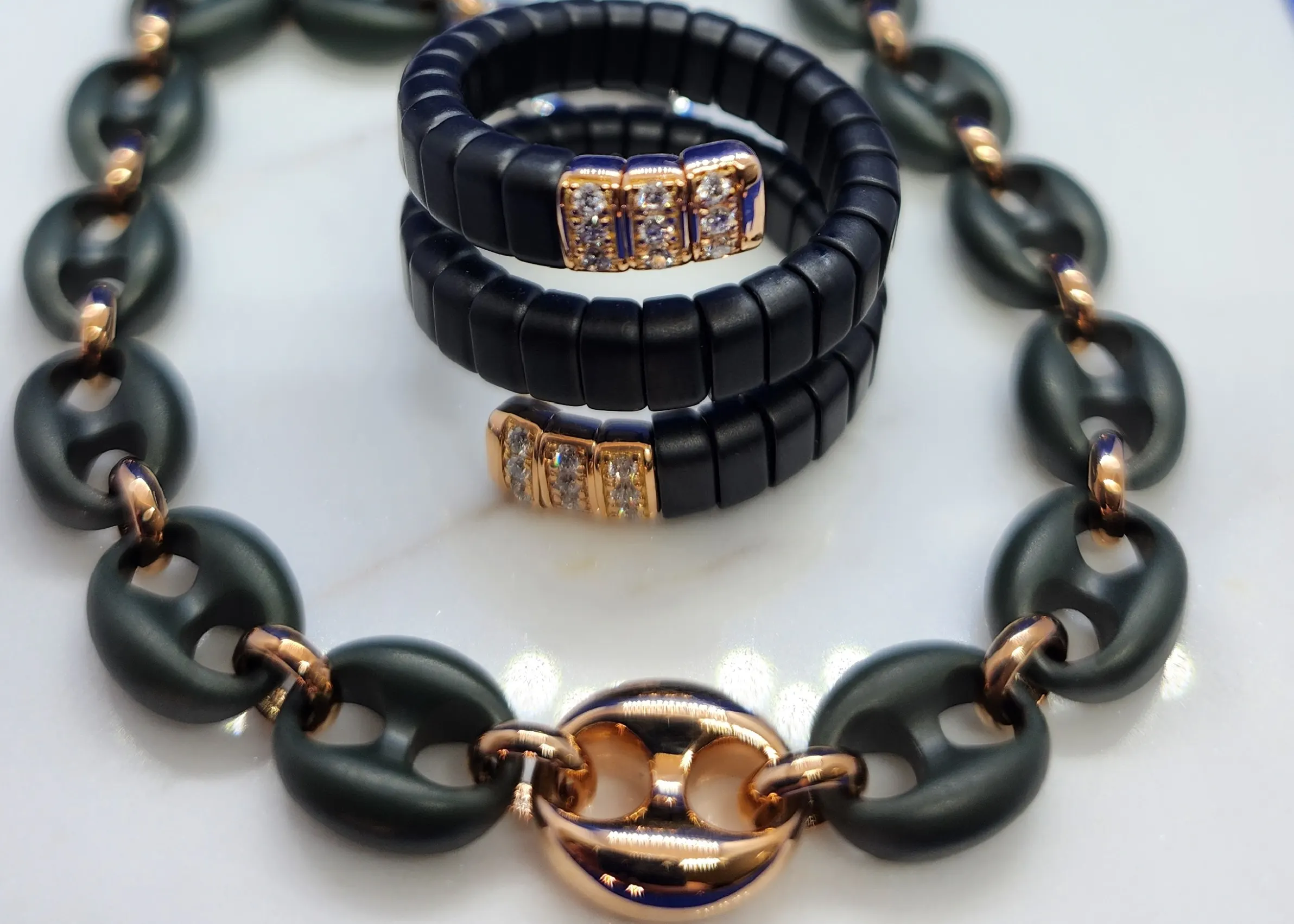 Hi-Tech rose gold and ceramic ring and bracelet