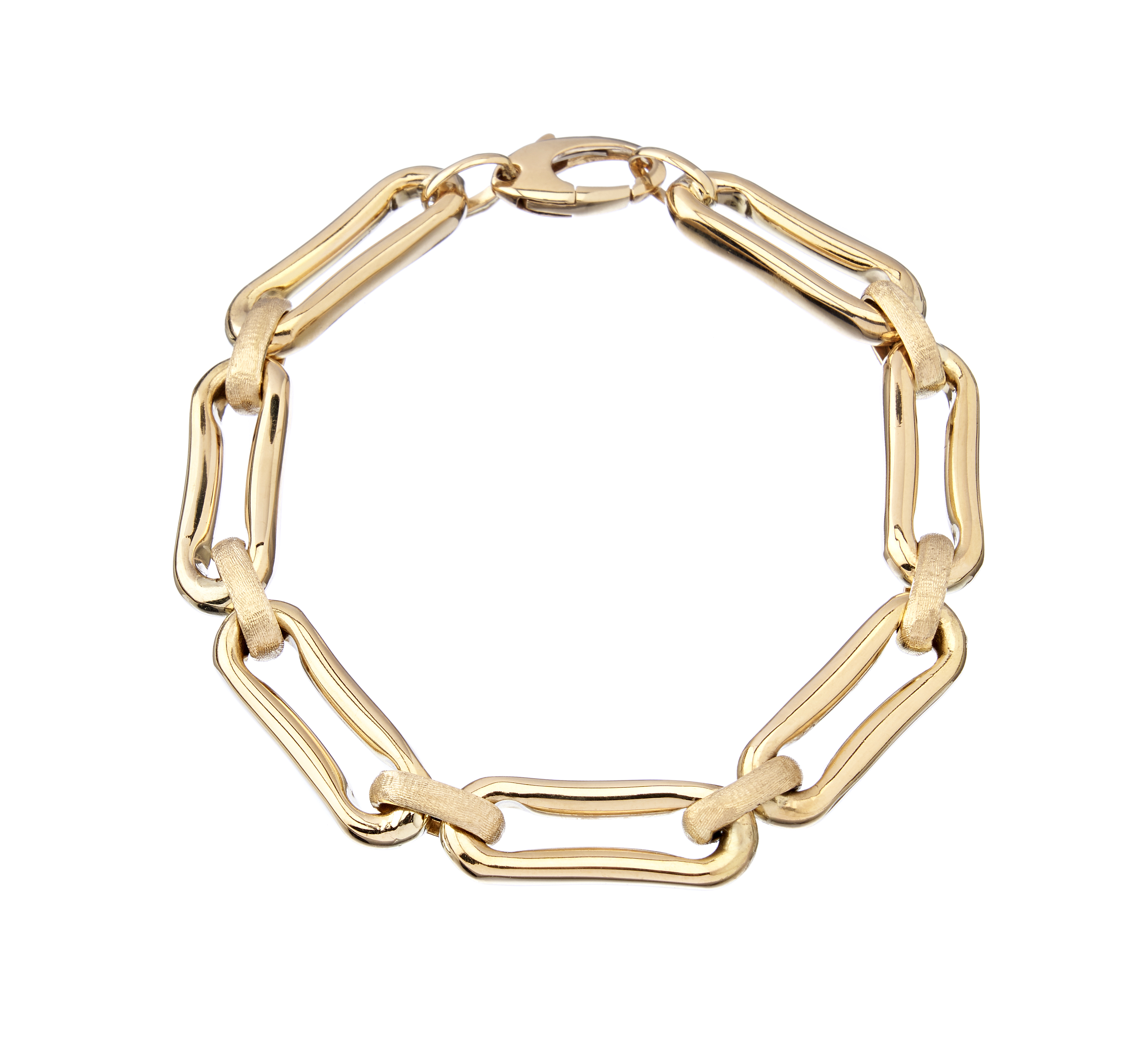 An 18 kt gold bracelet on a white background