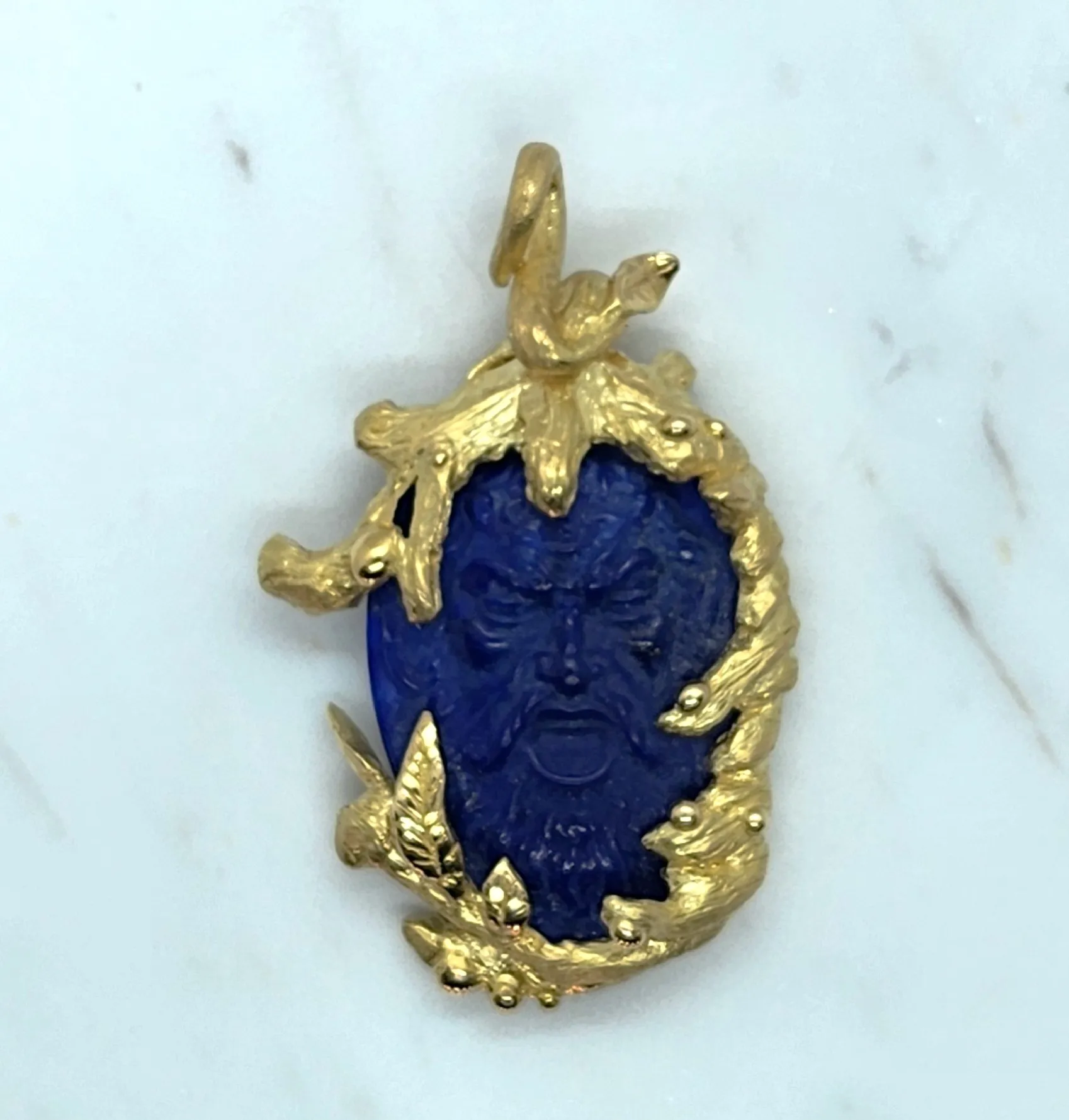 Pendente fauno in lapislazzuli e oro Pendente fauno in lapislazzuli e oro