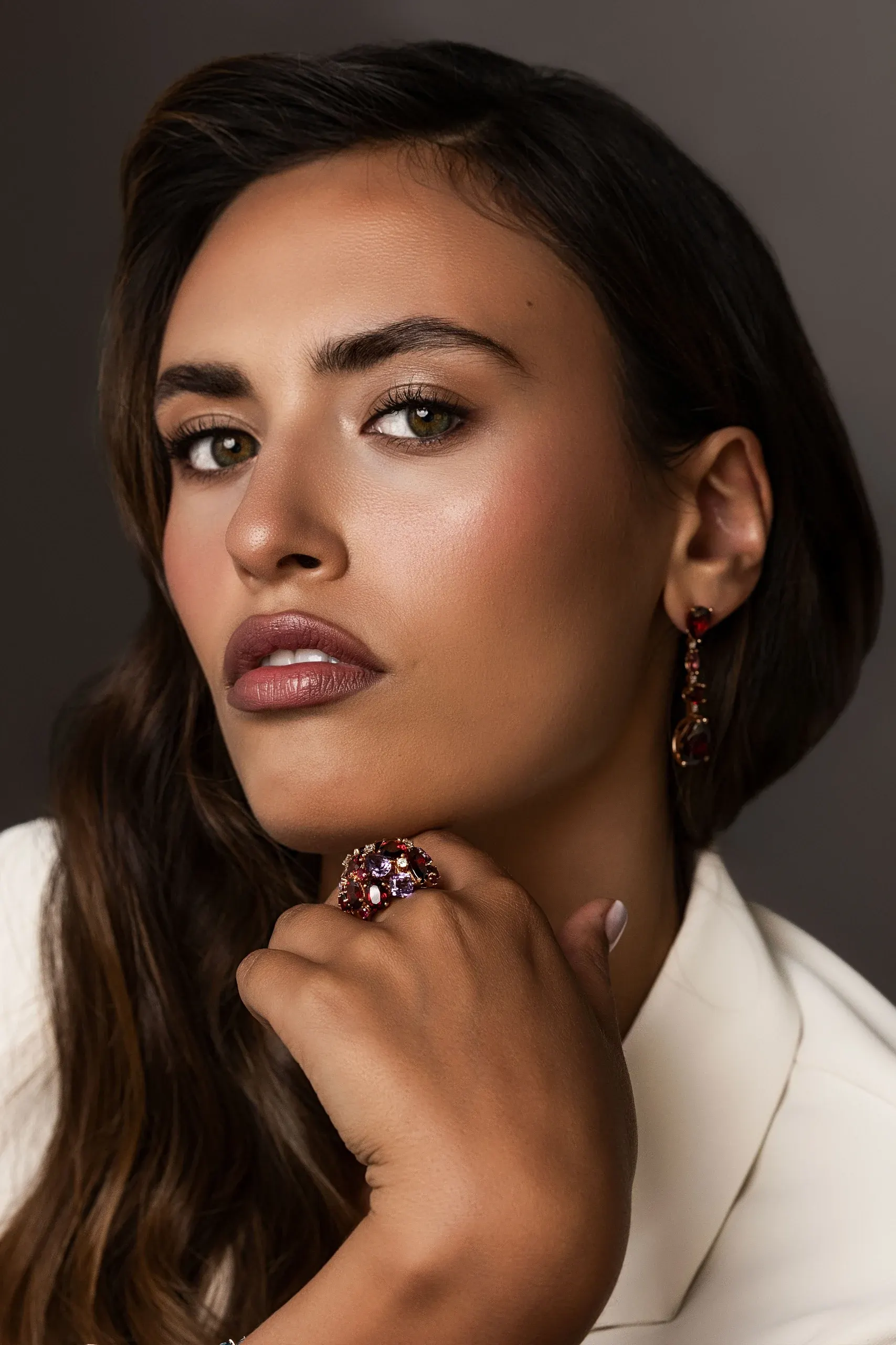 Model wearing jewels from the Iris collection – Ponte Vecchio Gioielli